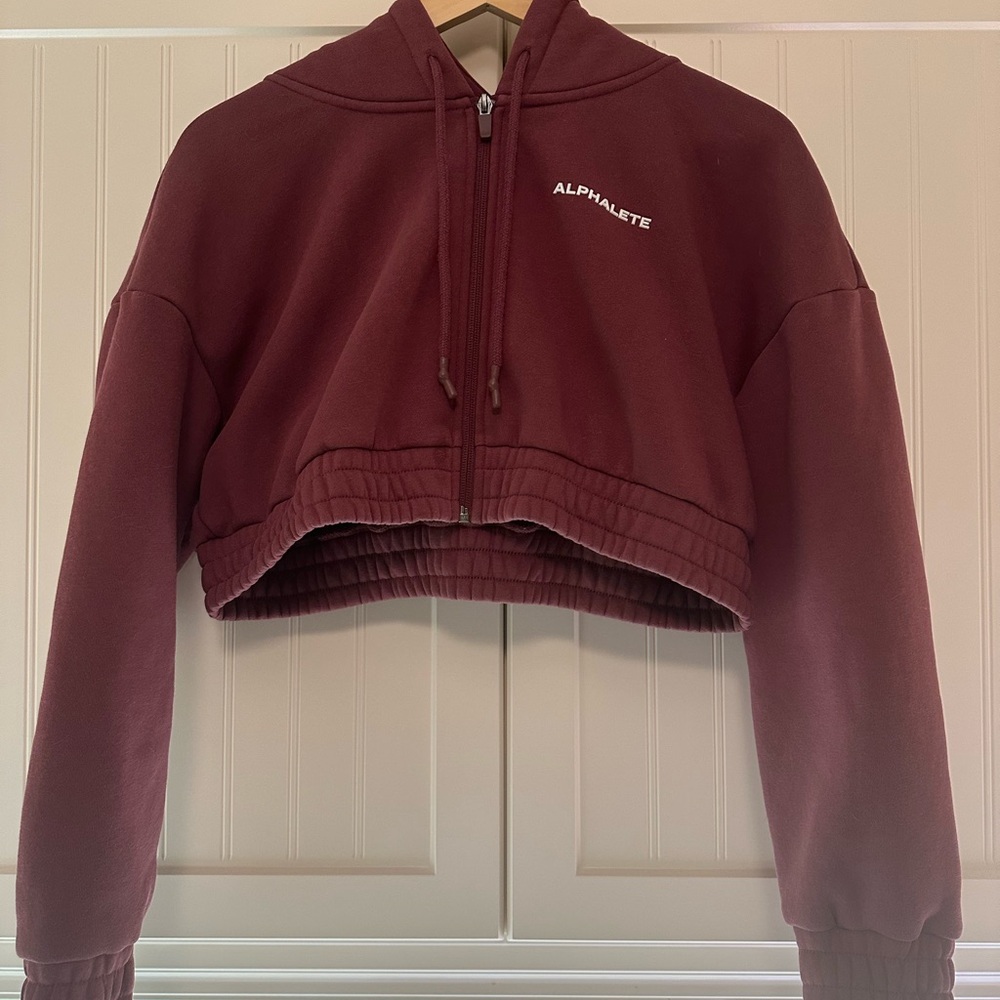 Alphalete maroon cropped zip up sweater
